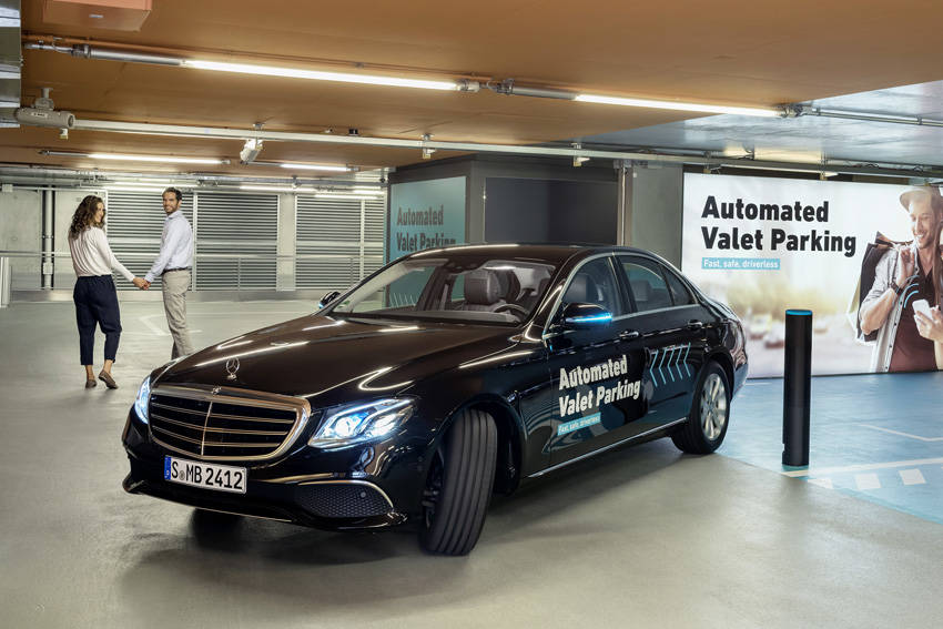 世界初 ボッシュとダイムラーが自動運転レベル4実現
