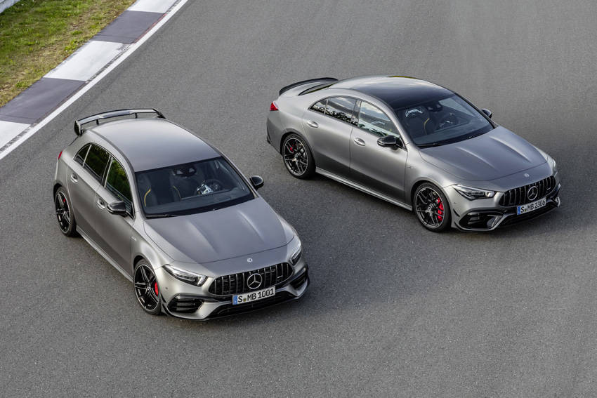 「AMG A45 S 4MATIC＋」（左）、「AMG CLA 45 4MATIC＋」