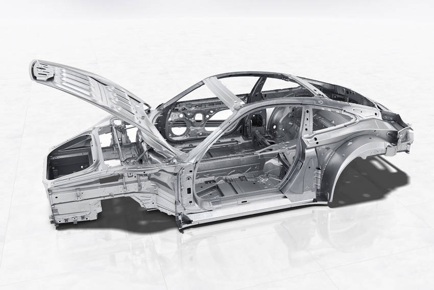 ポルシェ911に見るこだわりのスポーツカー造り