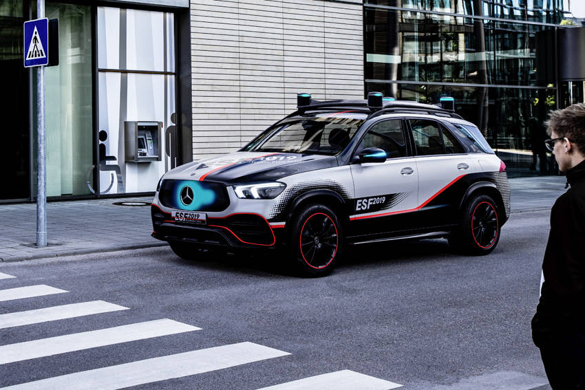 メルセデス・ベンツの先進安全実験車「ESV 2019」の全貌