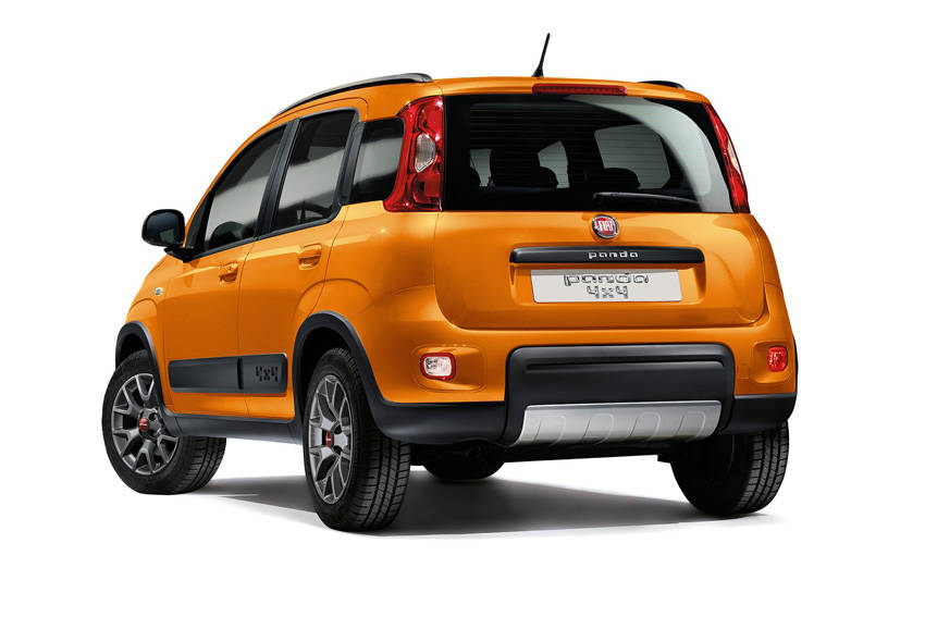 フィアット 限定車「パンダ 4×4 スッコーサ」発売