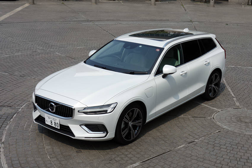 V60 T6ツインエンジン AWD インスクリプション