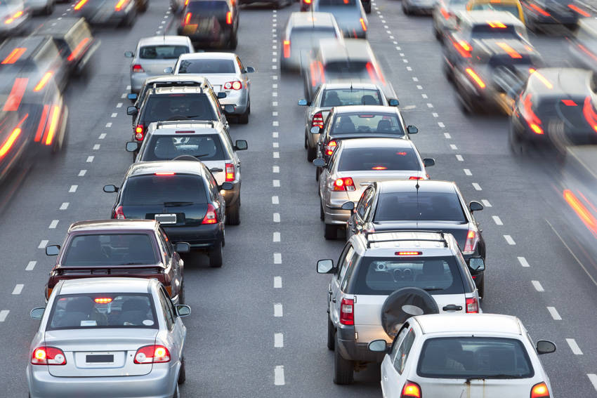 あおり運転、ドライブレコーダーに頼るのが最善ではない