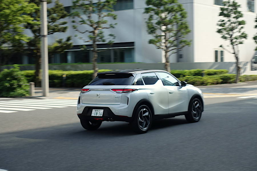 コシのある乗り心地はじつにフランス車らしいと感じる