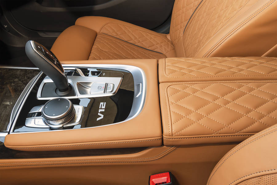 BMW M760Li xDrive V12Excellence 試乗記