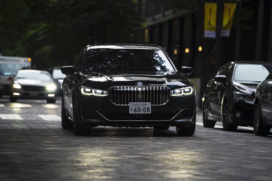 BMW M760Li xDrive V12Excellence 試乗記