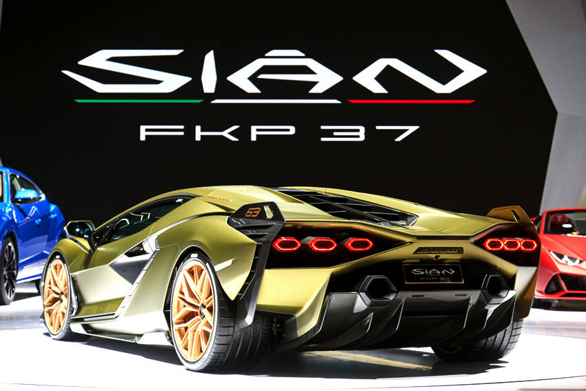 フランクフルトモーターショー2019 ランボルギーニ ハイブリッド「シアンFKP37」発表
