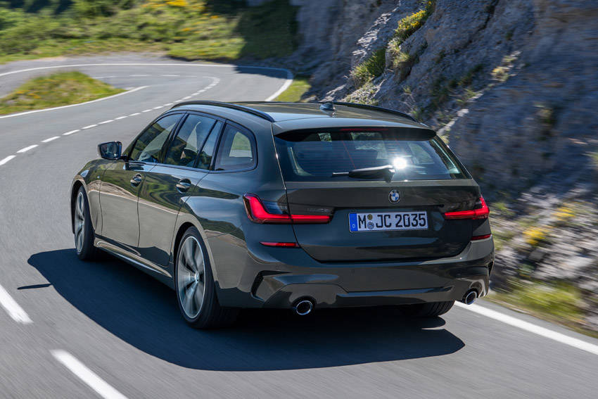 BMW 新型「3シリーズ ツーリング」発売開始