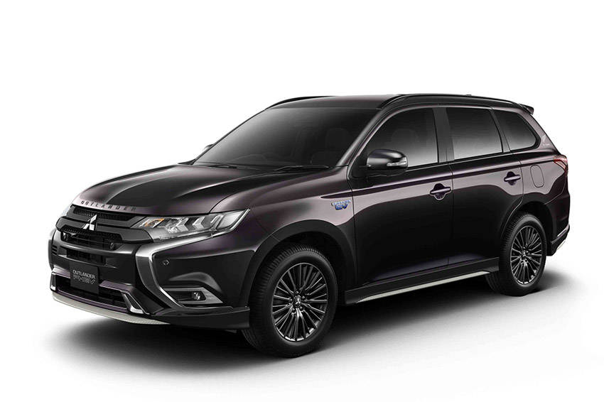 アウトランダーPHEV ALL BLACKS Edition