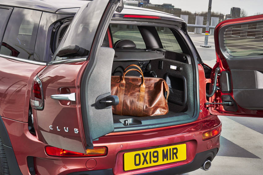 MINI フェイスリフトした新型「クラブマン」発売