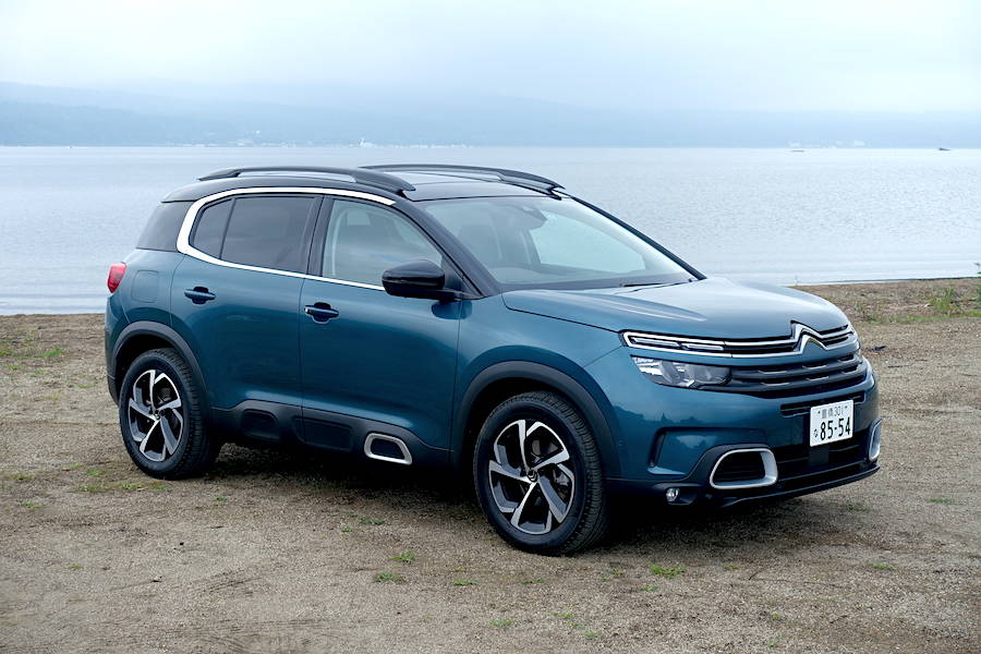 Cセグメントサイズで試乗投入されたシトロエン初のSUV「C5エアクロス」その乗り味が魅力たっぷりだ