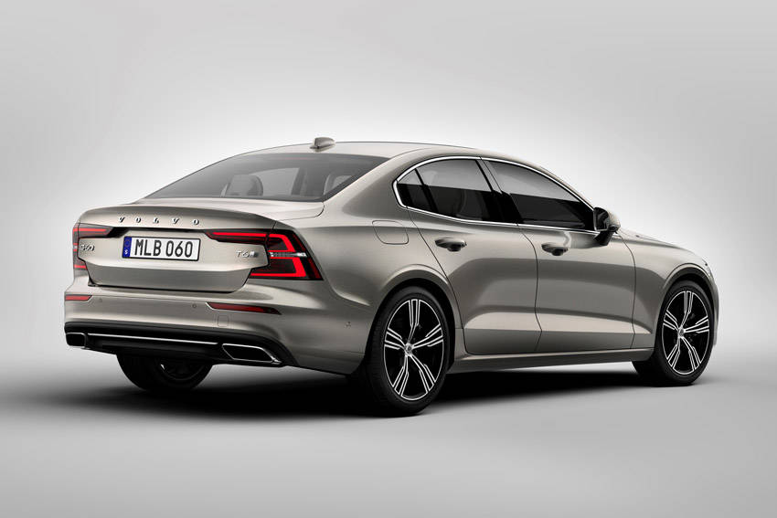 ボルボ 60シリーズのセダン「S60」発売