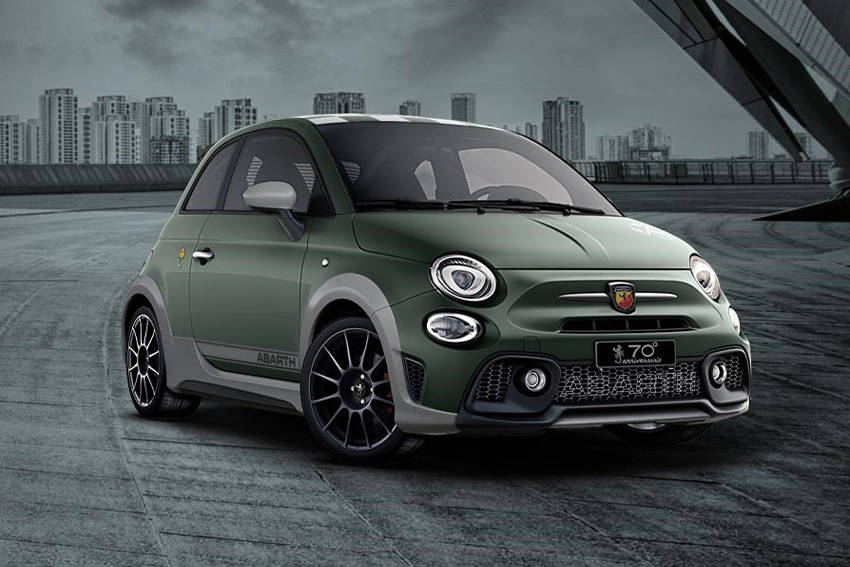 アバルト・ブランドの70周年記念限定車「695 70 セッタンタ・アニヴェルサーリオ」