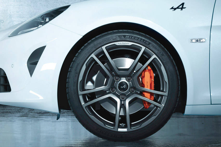 アルピーヌ パワーアップした「アルピーヌA110S」