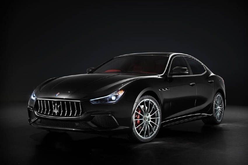 マセラティ 限定30台 スペシャル仕様の「ギブリ リベッレ」発売