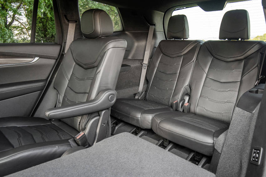 キャデラック ミッドサイズのクロスオーバーSUV「XT6」新登場
