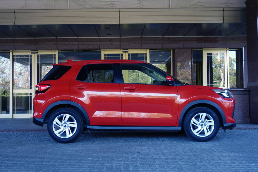 「ダイハツ ロッキー」と「トヨタ ライズ」5ナンバーのSUV【試乗記】