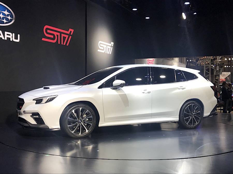 スバル 新型「レヴォーグ STIスポーツ・プロトタイプ」を東京オートサロンで初公開