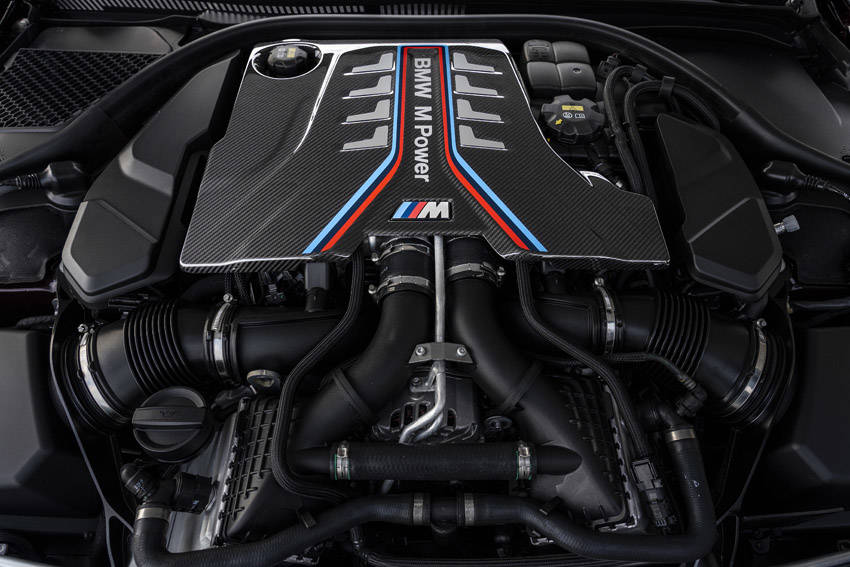 BMW 高出力V8ツインターボ搭載「M8 グランクーペ」発売