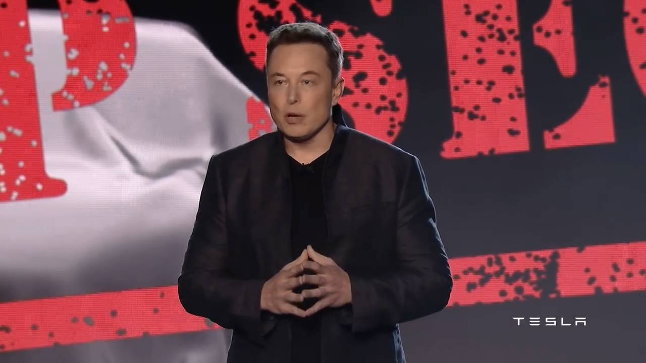 自動車業界のカリスマの一人、イーロン・マスクCEO