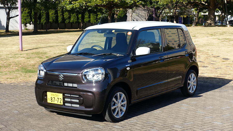 スズキ　アルト　低燃費 スズキ アルト試乗記 背高セダンのハイブリッドで低燃費を実現