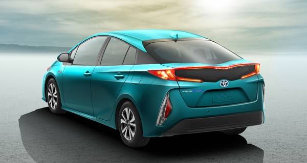PRIUS_PHV_NY_02