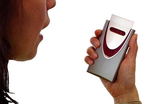 ポータブル呼気アルコール検知器1