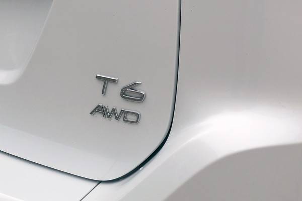T6は60シリーズすべてでAWD(4WD)のみのラインアップ