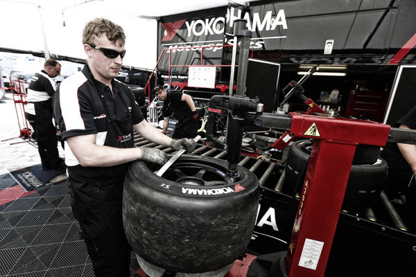 AUTO - WTCC NURBURGING 2015