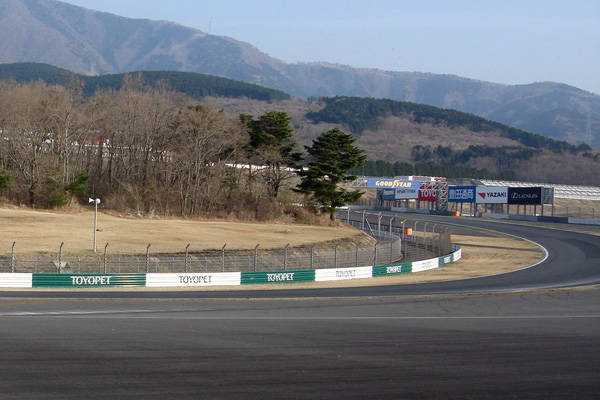 トヨペット100R コース内側