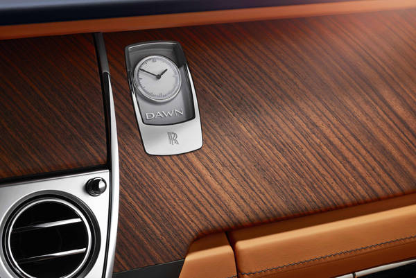 P90196714_highRes_rolls-royce-dawn