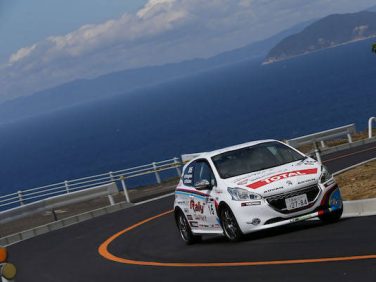 プジョー 208R2