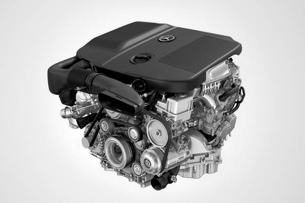 メルセデス･ベンツ製2.2Lディーゼル。尿素選択還元触媒を使用