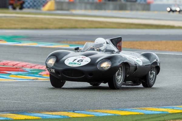1954年から56年の3年連続でル・マン24時間を制したDタイプ