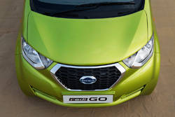 DATSUN_rediGO_03