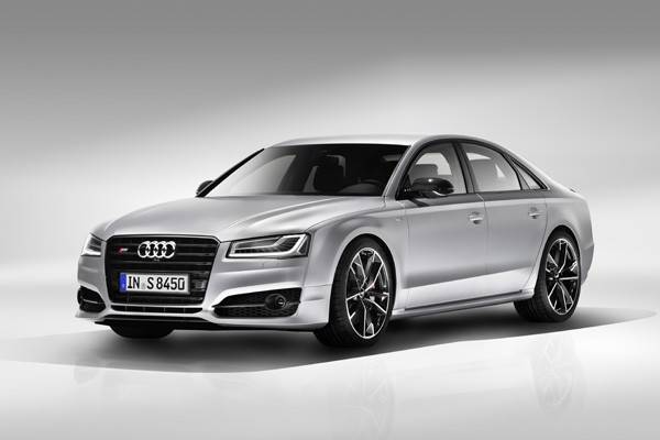 Audi S8 plus