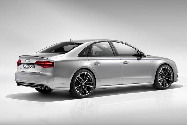 Audi S8 plus