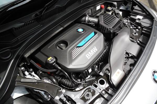 1.5L直列3気筒ターボエンジンを横置きする