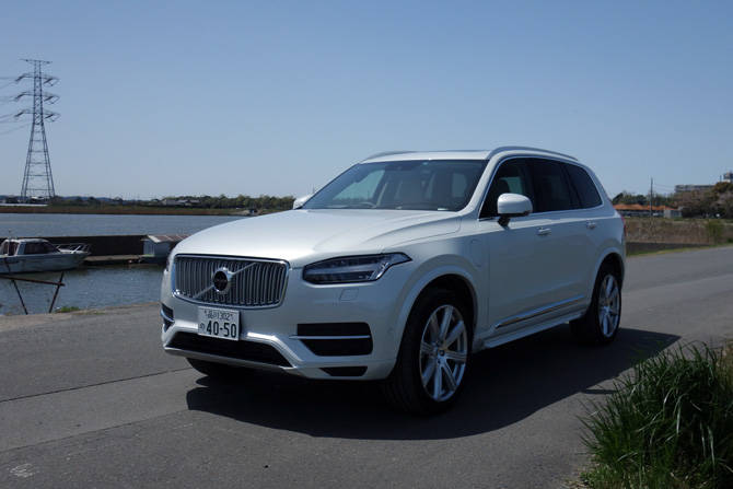 ボルボ XC90 T8 ツインエンジンAWD(PHEV)