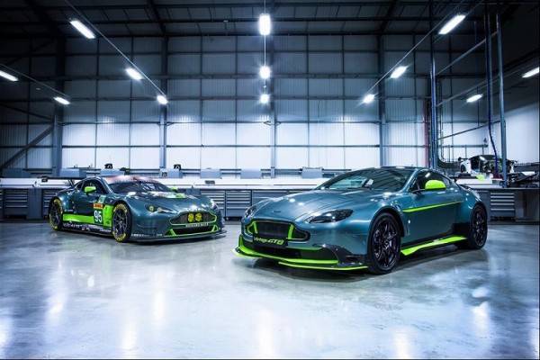 ヴァンテージ GT8