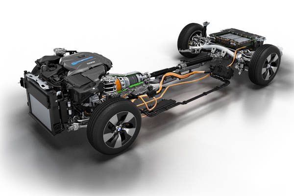 P90169260_highRes_bmw-330e-drive-train