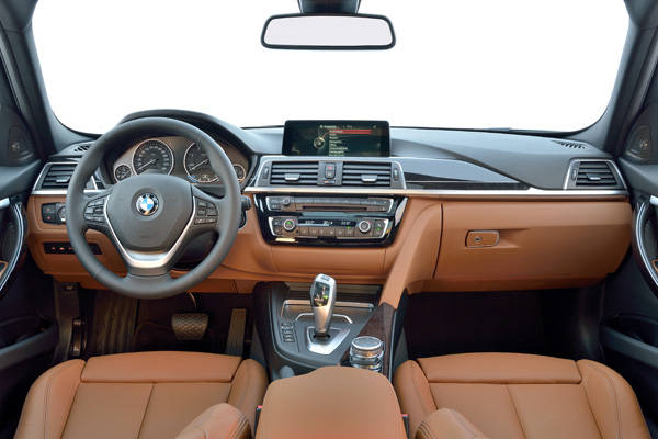 P90180543_highRes_the-new-bmw-3-series
