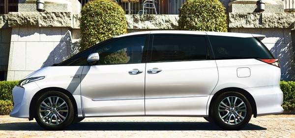 160606TOYOTA_ESTIMA_MC_04
