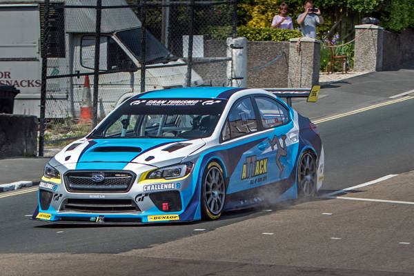 スバル WRX STI マン島TT コースタイムアタック車両