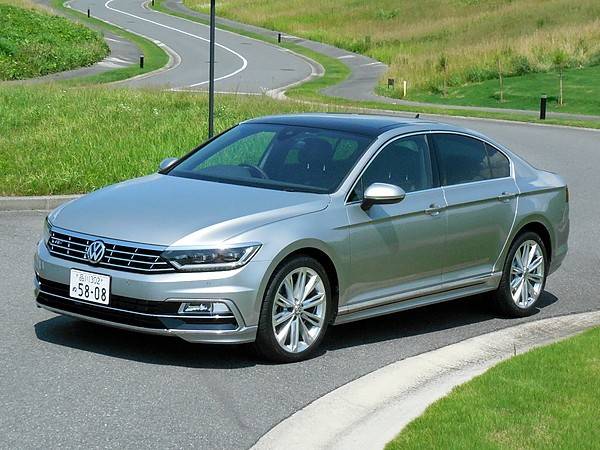 新型車試乗 フォルクスワーゲン・パサート 002