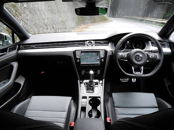新型車試乗 フォルクスワーゲン・パサート 016