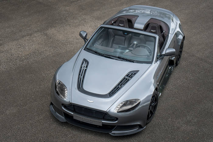 Vantage GT12 Roadster_03