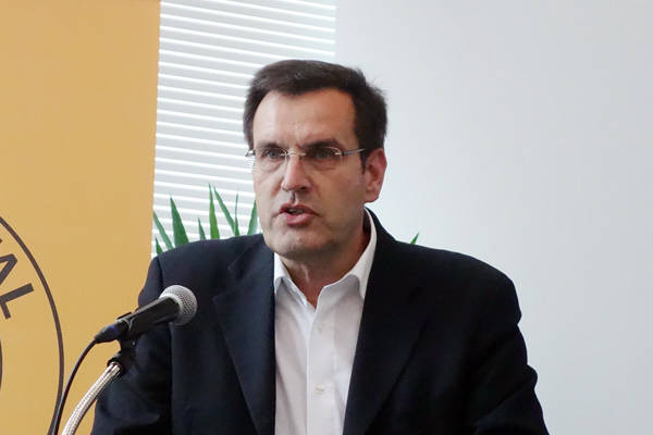インテリア部門の取締役兼ボディ＆セキュリティ事業部副社長のアンドレアス・ヴォルフ氏