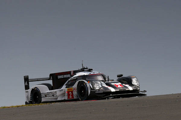Porsche 919 Hybrid, Porsche Team: Romain Dumas, Neel Jani, Marc Lieb