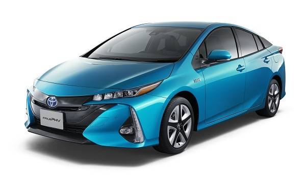 トヨタ、新型プリウスPHVの国内発売時期延期を発表